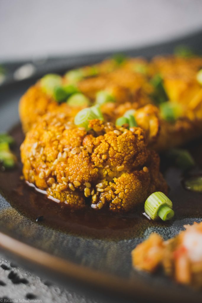 Asiatisches Blumenkohl-Schnitzel mit Fermenten