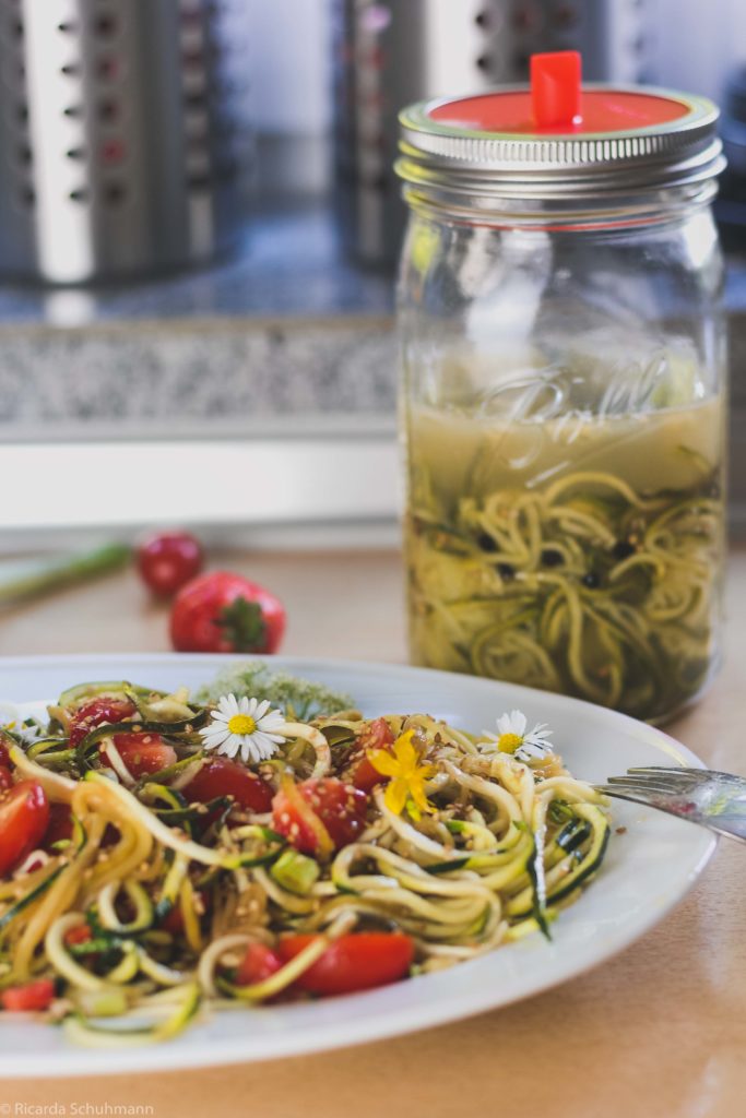 Zucchinisalat mit Zoodles