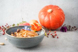 Herbstliches darmgesundes Porridge mit Birnen
